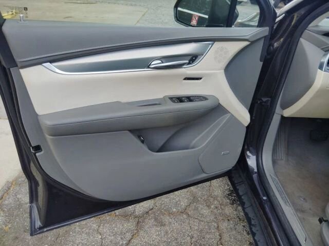 2018 Cadillac XT5 in Greenville, SC 29607 - 18126593 26