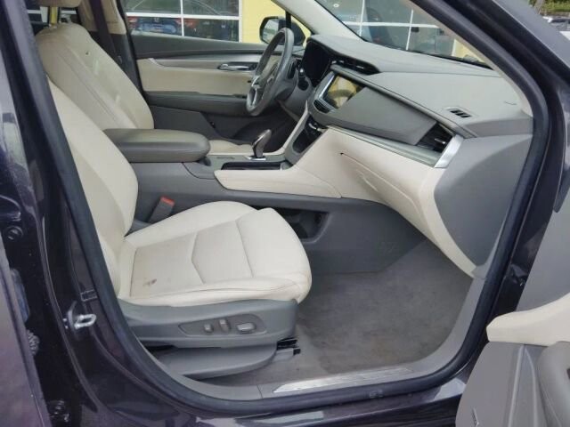 2018 Cadillac XT5 in Greenville, SC 29607 - 18126593 17