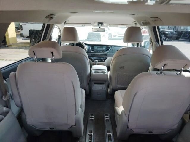 2016 Kia Sedona in Greenville, SC 29607 - 18126598 21