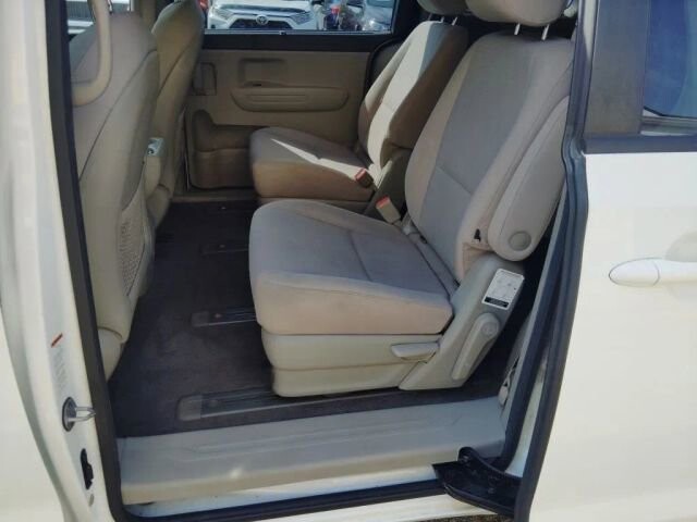 2016 Kia Sedona in Greenville, SC 29607 - 18126598 22