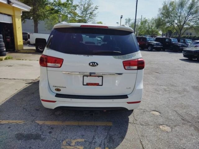 2016 Kia Sedona in Greenville, SC 29607 - 18126598 4