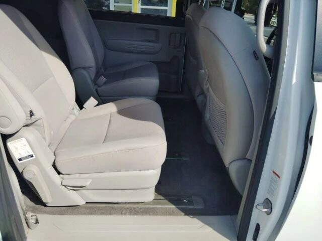 2016 Kia Sedona in Greenville, SC 29607 - 18126598 18