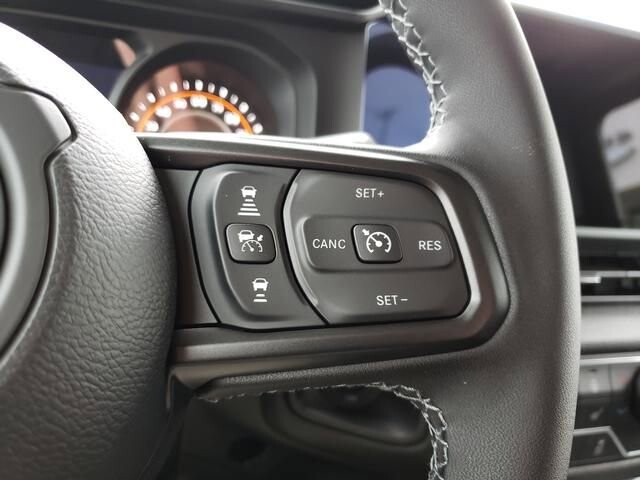 2026 Jeep Gladiator in Bedford, OH 44146 - 18126600 10