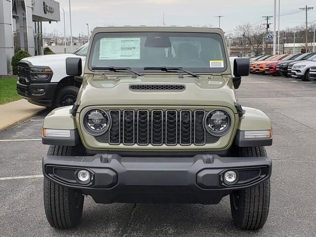 2026 Jeep Gladiator in Bedford, OH 44146 - 18126600 5
