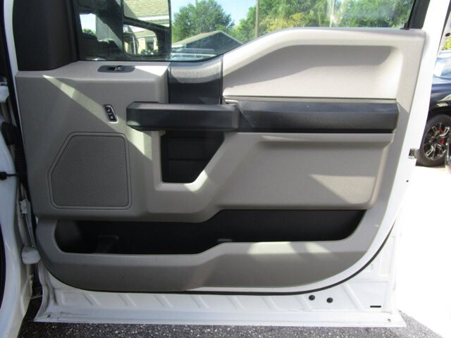 2017 Ford F250 in Tampa, FL 33604-6914 - 18126621 17