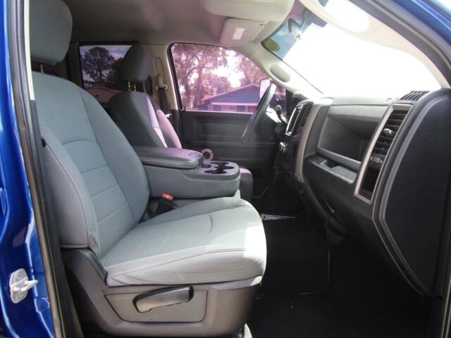 2014 RAM 1500 in Tampa, FL 33604-6914 - 18126622 6