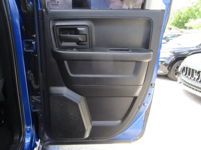 2014 RAM 1500 in Tampa, FL 33604-6914 - 18126622 17