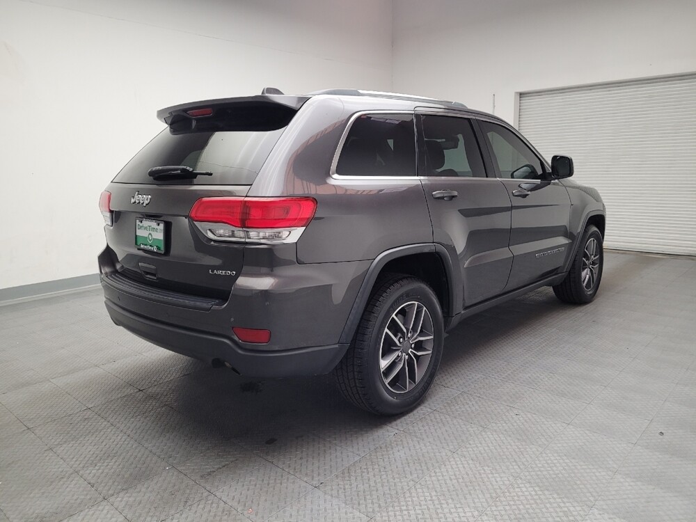 2019 Jeep Grand Cherokee in Fresno, CA 93726 - 18126624 9