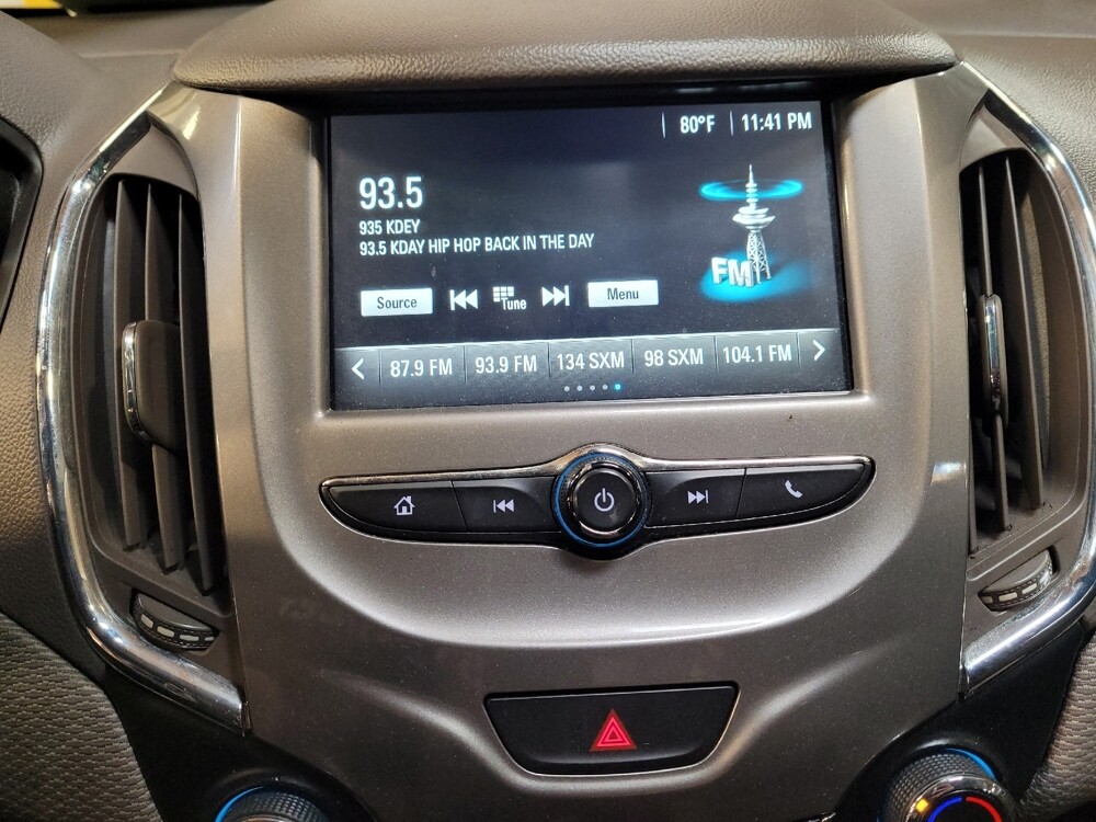 2018 Chevrolet Cruze in Riverside, CA 92504 - 18126625 25