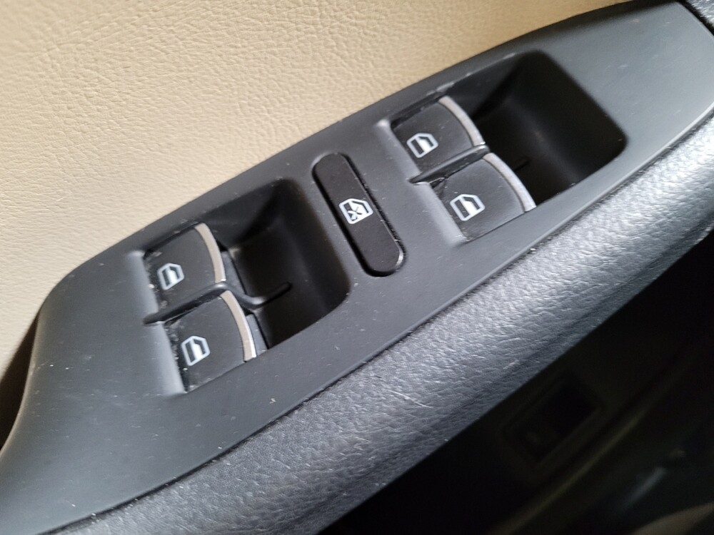 2015 Volkswagen Jetta in Downey, CA 90241 - 18126626 27