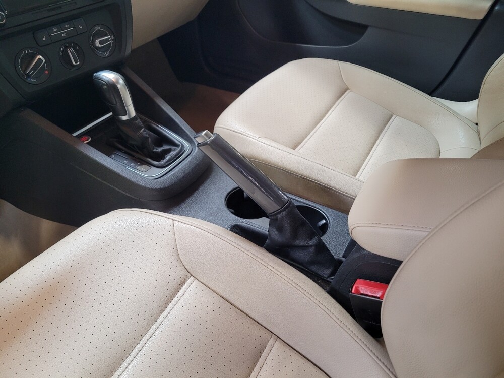 2015 Volkswagen Jetta in Downey, CA 90241 - 18126626 26