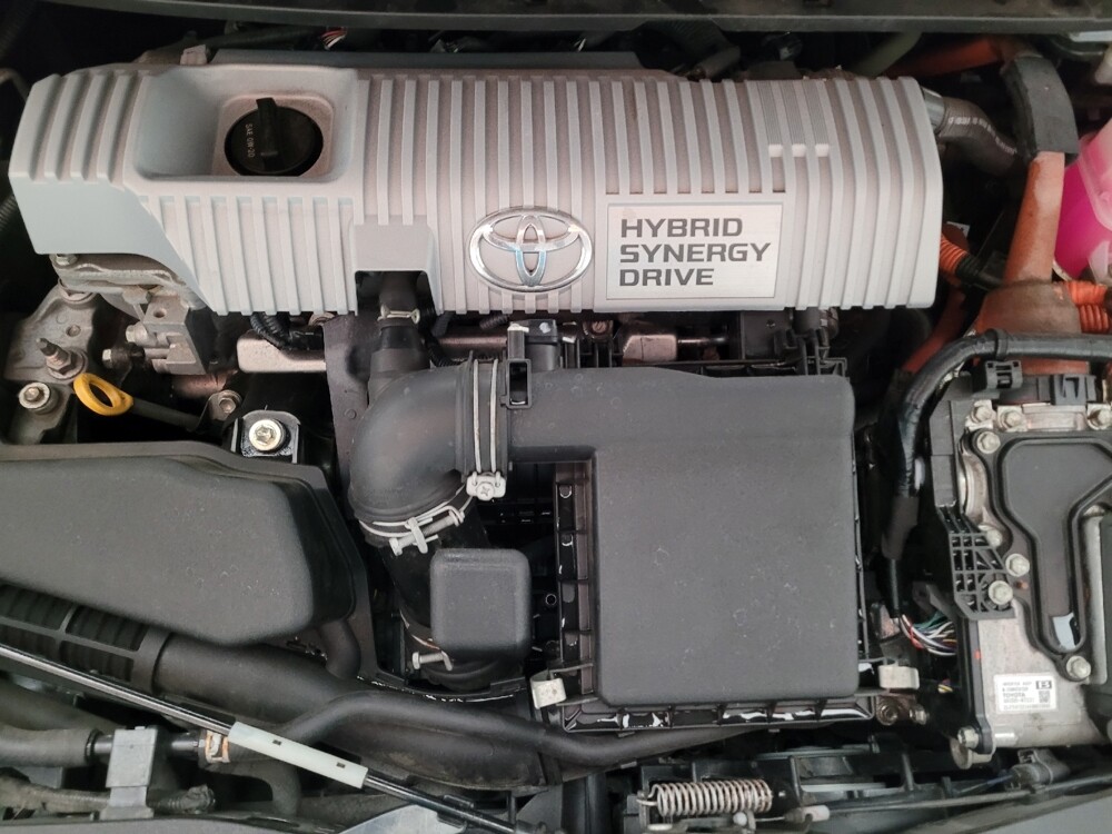 2017 Toyota Prius V in Montclair, CA 91763 - 18126628 30