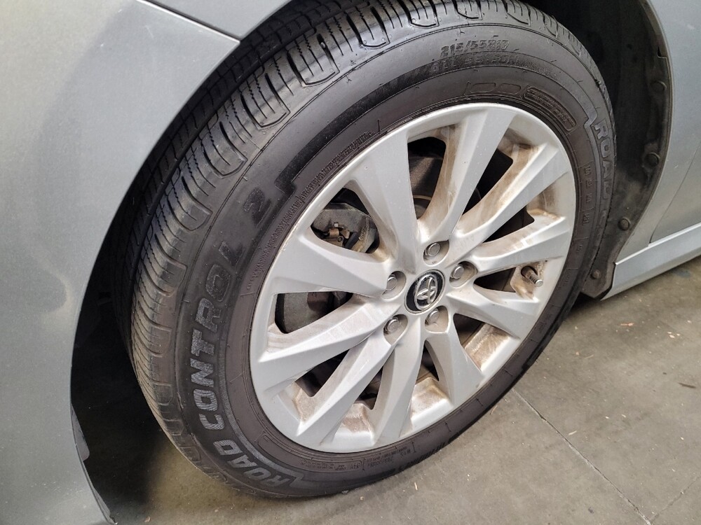 2019 Toyota Camry in Riverside, CA 92504 - 18126632 31