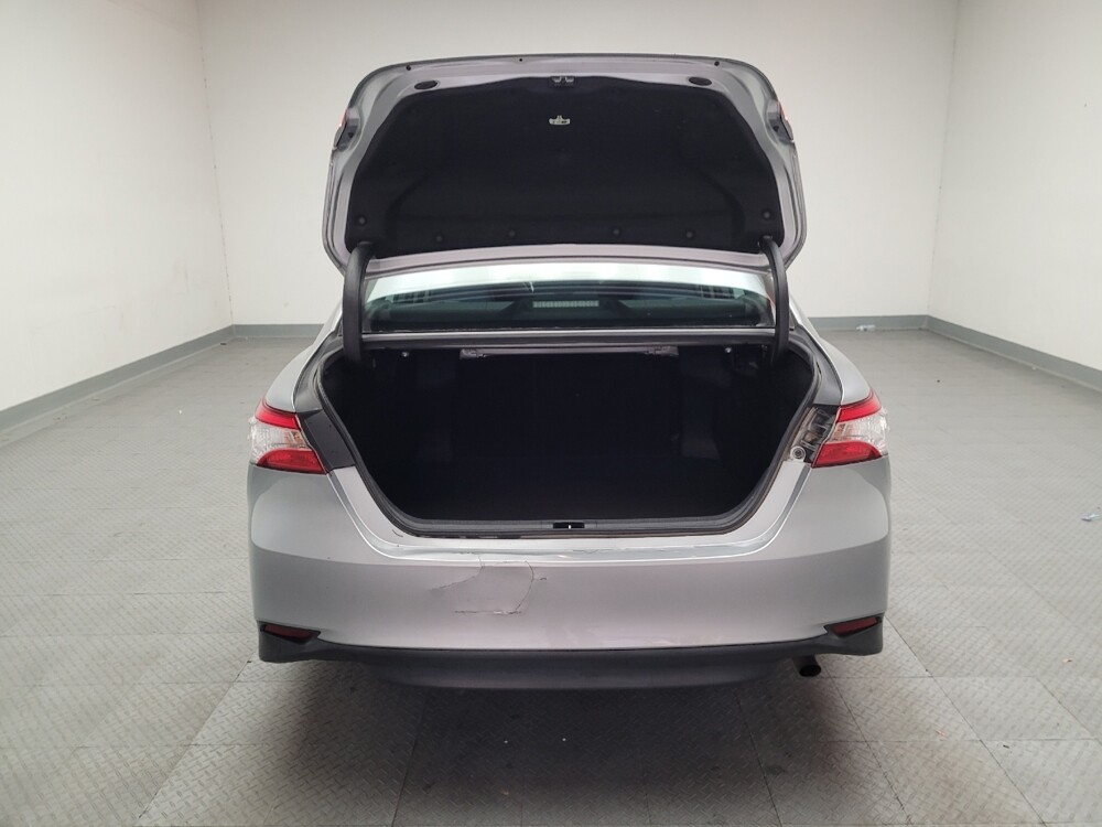 2019 Toyota Camry in Riverside, CA 92504 - 18126632 29