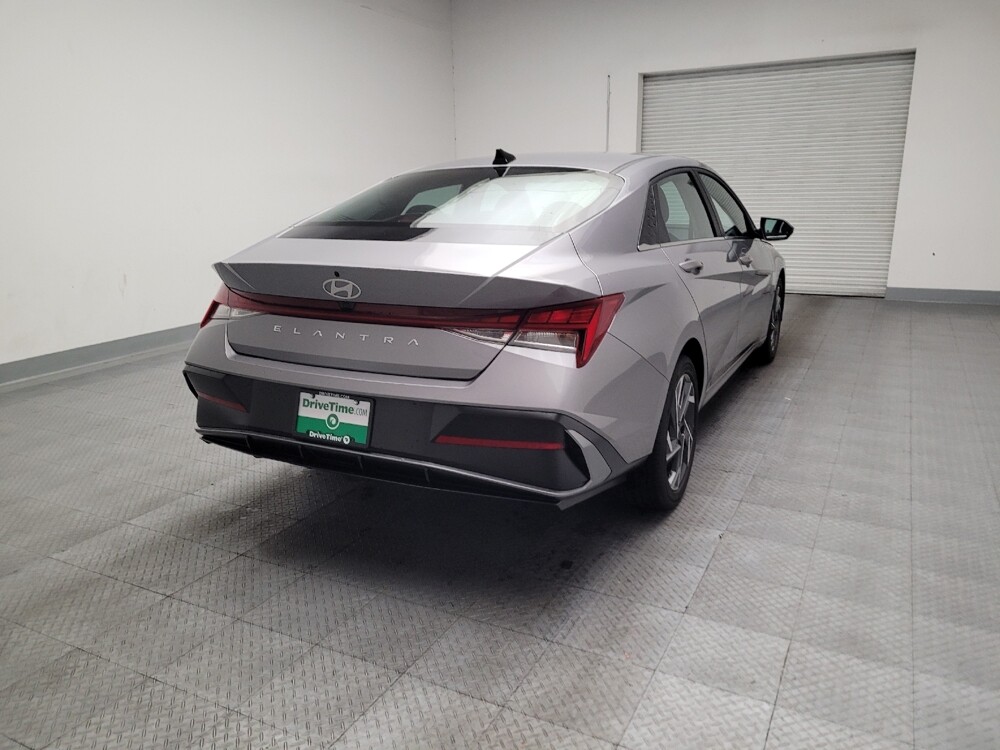 2025 Hyundai Elantra in El Cajon, CA 92020 - 18126635 7