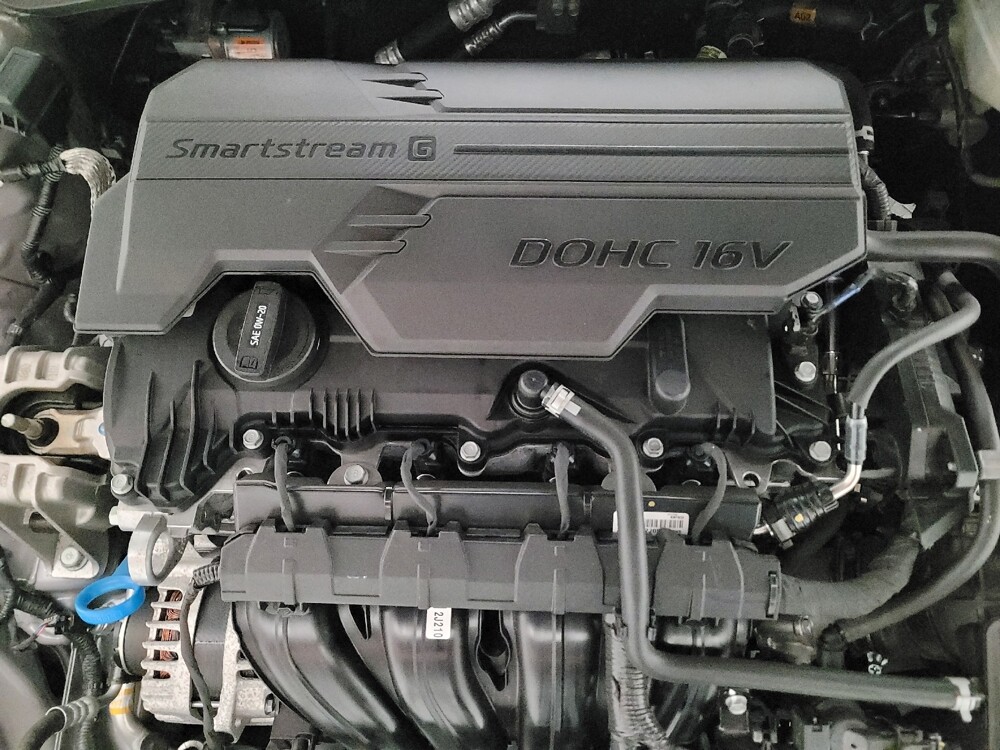 2025 Hyundai Elantra in El Cajon, CA 92020 - 18126635 30