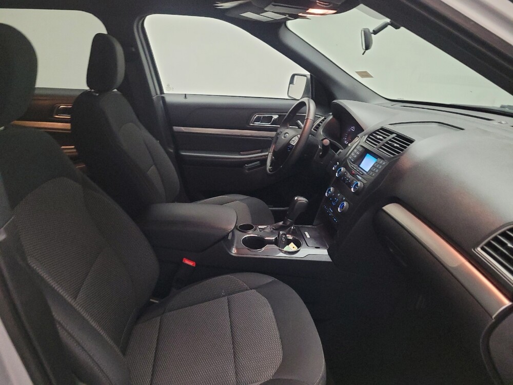 2018 Ford Explorer in Downey, CA 90241 - 18126636 21