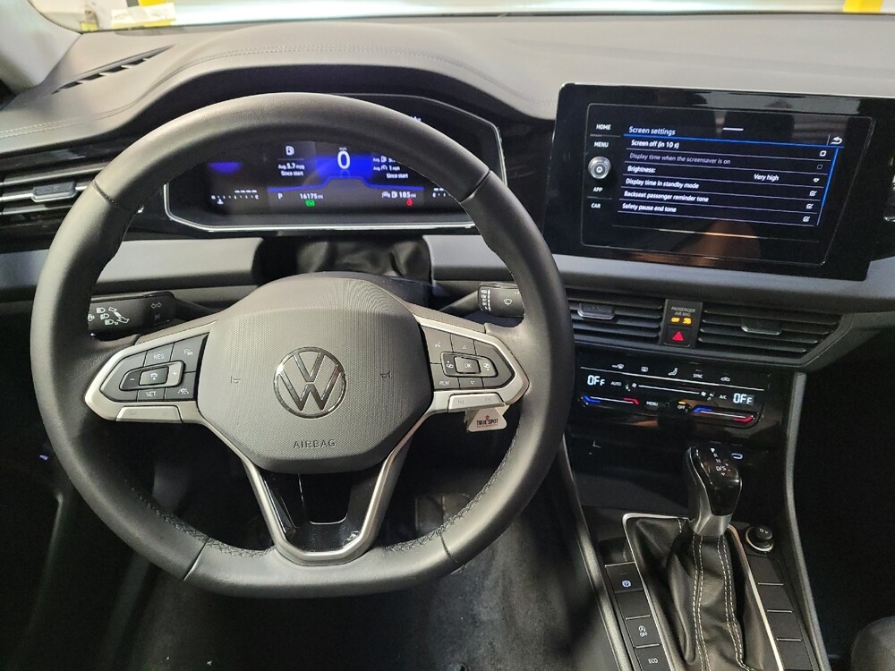 2025 Volkswagen Jetta in Montclair, CA 91763 - 18126637 22