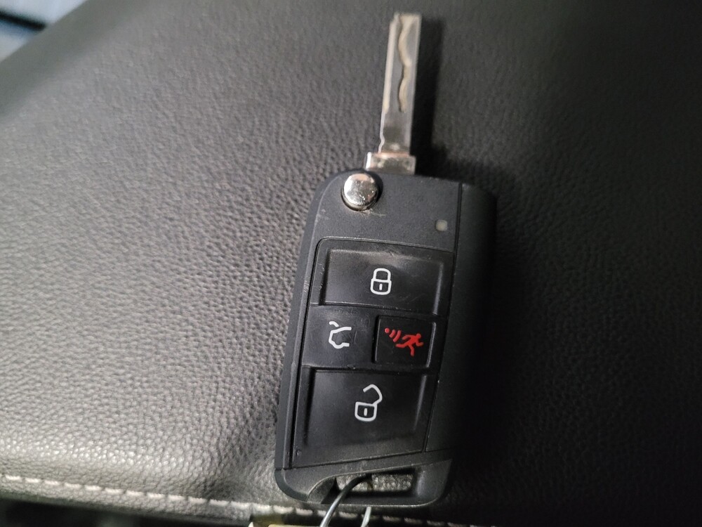 2025 Volkswagen Jetta in Montclair, CA 91763 - 18126637 32