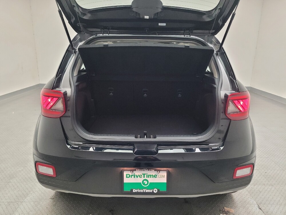 2025 Hyundai Venue in Montclair, CA 91763 - 18126639 29