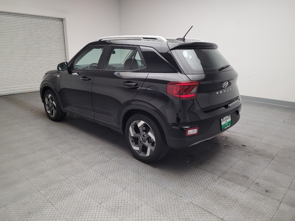 2025 Hyundai Venue in Montclair, CA 91763 - 18126639 5