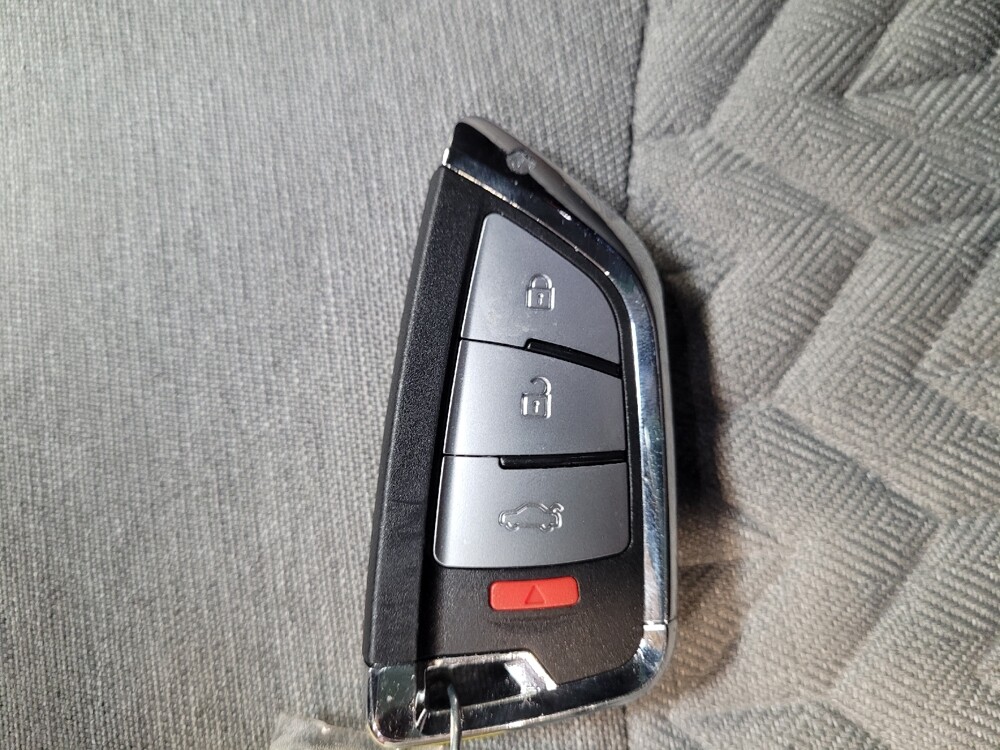 2022 Chevrolet Equinox in Fresno, CA 93726 - 18126644 32