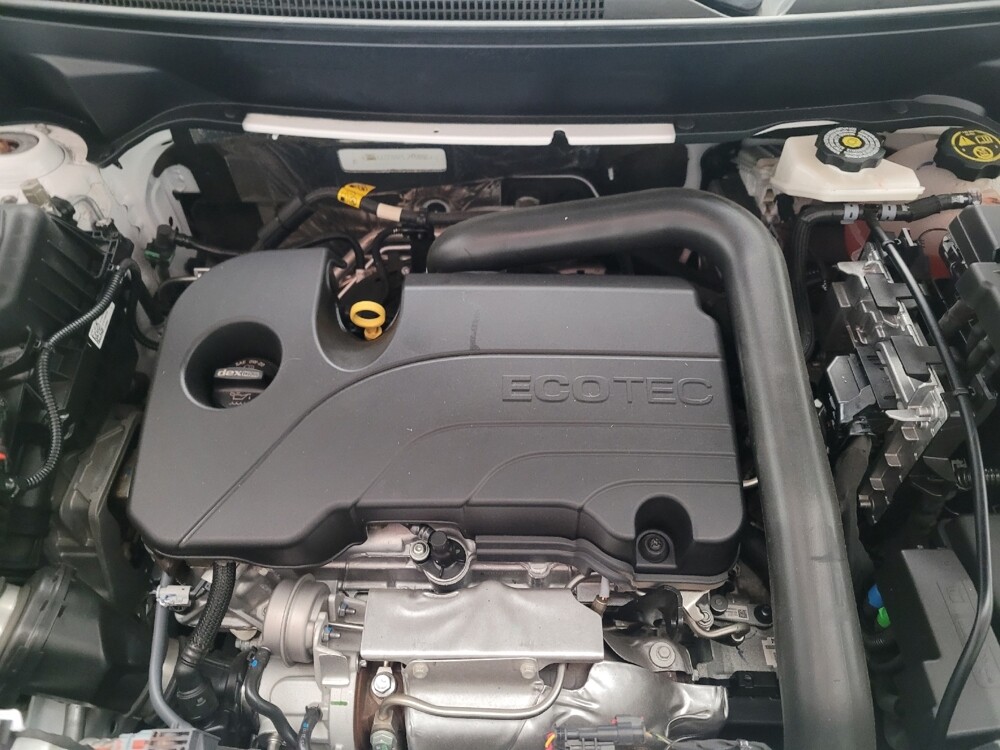 2023 Chevrolet Equinox in Downey, CA 90241 - 18126645 30