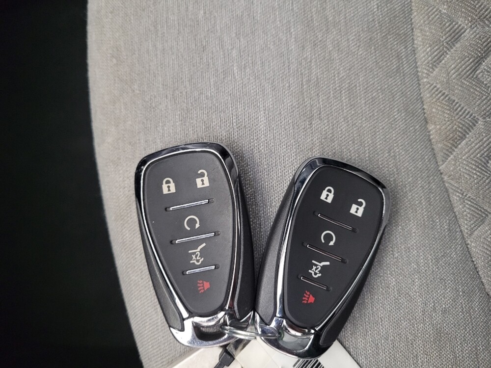 2023 Chevrolet Equinox in Downey, CA 90241 - 18126645 32