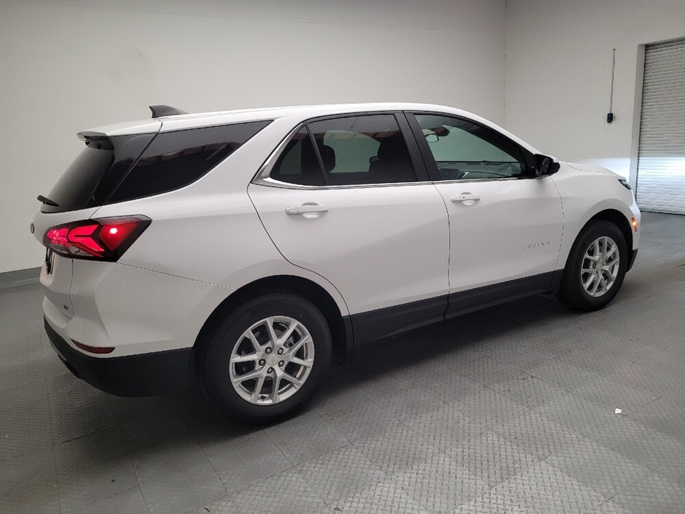 2023 Chevrolet Equinox in Downey, CA 90241 - 18126646 10
