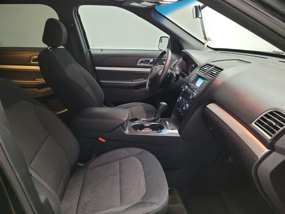 2017 Ford Explorer in Downey, CA 90241 - 18126647 21