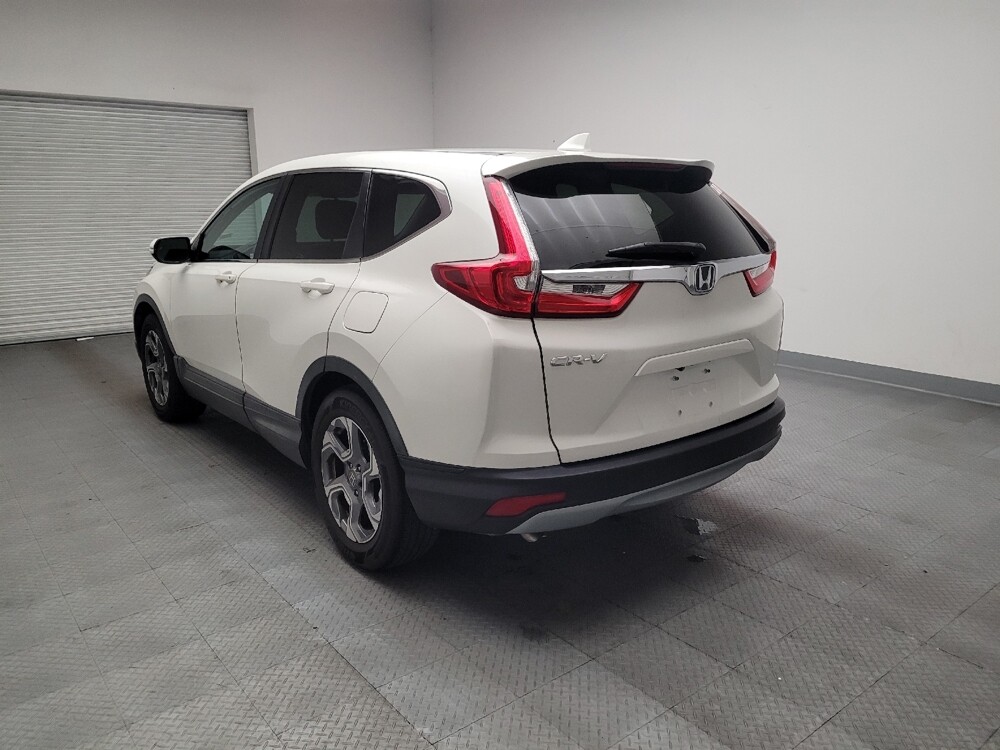 2018 Honda CR-V in Fresno, CA 93726 - 18126649 5