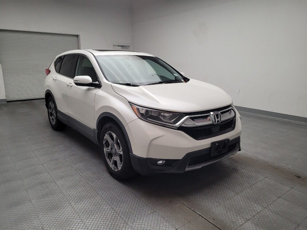2018 Honda CR-V in Fresno, CA 93726 - 18126649 13