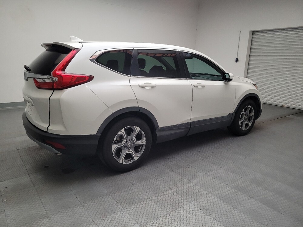 2018 Honda CR-V in Fresno, CA 93726 - 18126649 10