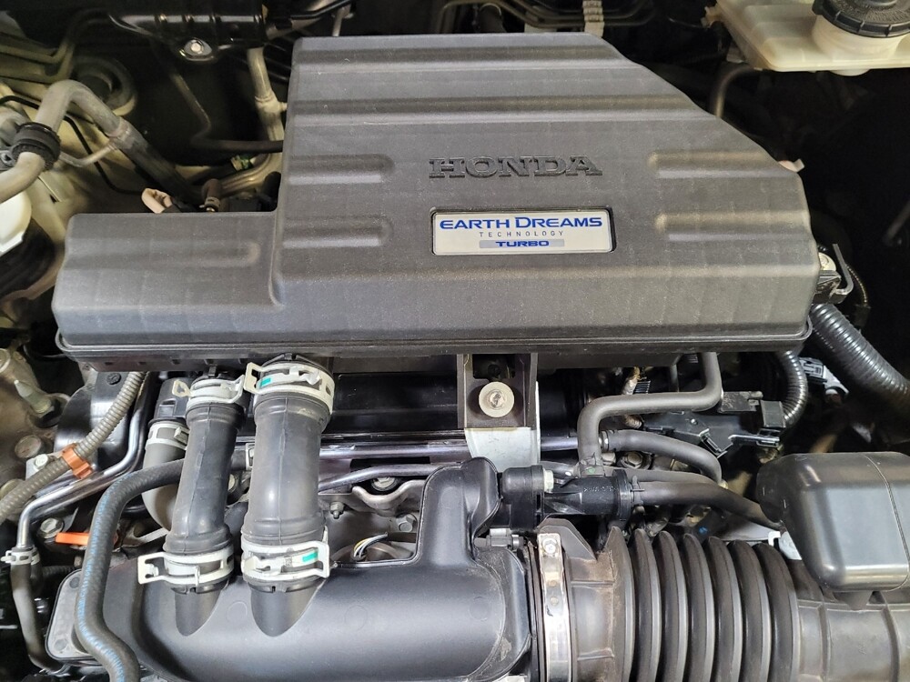 2018 Honda CR-V in Fresno, CA 93726 - 18126649 30