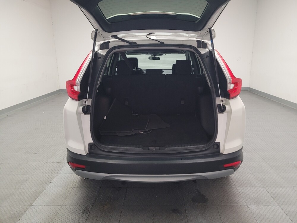 2018 Honda CR-V in Fresno, CA 93726 - 18126649 29