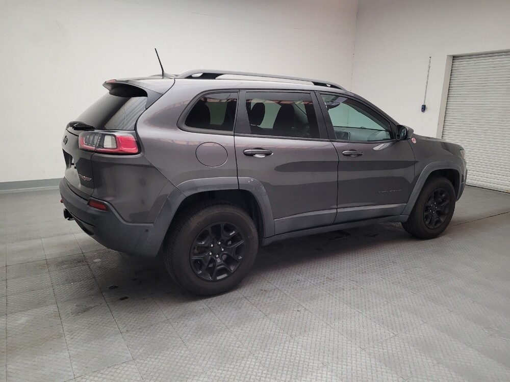 2019 Jeep Cherokee in Downey, CA 90241 - 18126652 10