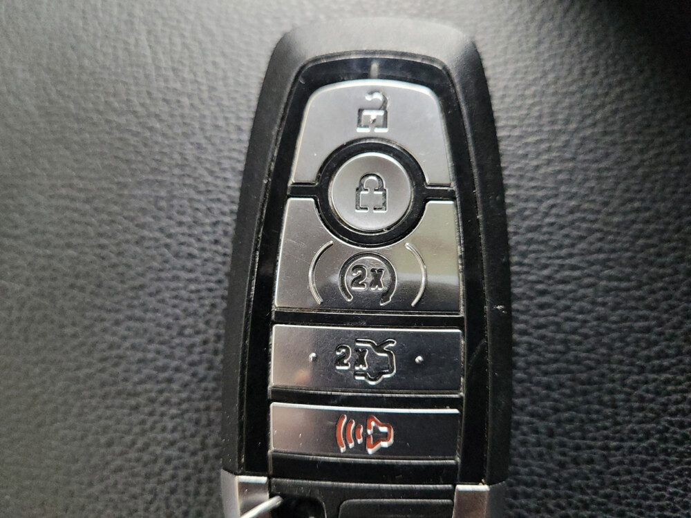 2019 Ford Fusion in Stone Mountain, GA 30083 - 18126654 32