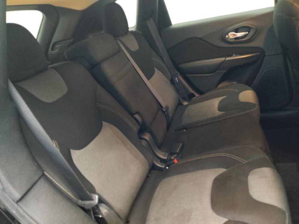 2016 Jeep Cherokee in Knoxville, TN 37923 - 18126656 19