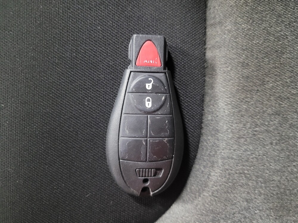 2016 Jeep Cherokee in Knoxville, TN 37923 - 18126656 32