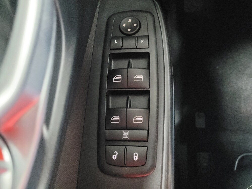 2016 Jeep Cherokee in Knoxville, TN 37923 - 18126656 27