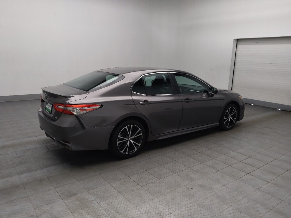 2018 Toyota Camry in Albany, GA 31705 - 18126658 10
