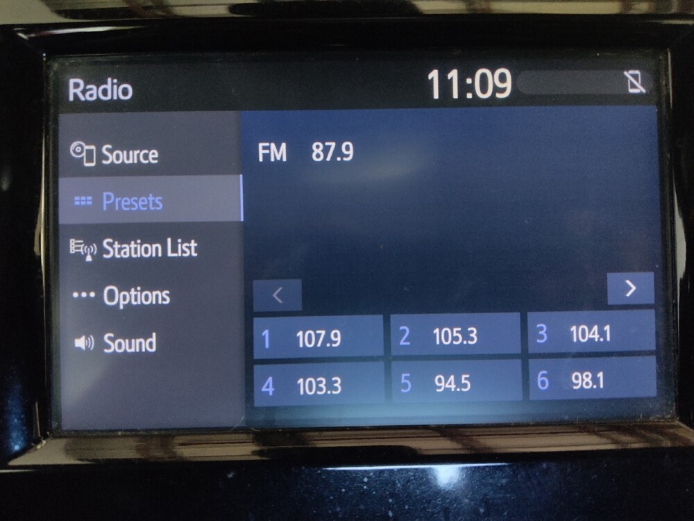 2018 Toyota Camry in Albany, GA 31705 - 18126658 25