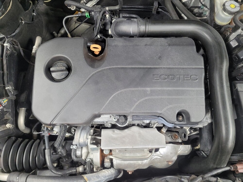 2020 Chevrolet Malibu in Birmingham, AL 35215 - 18126660 30