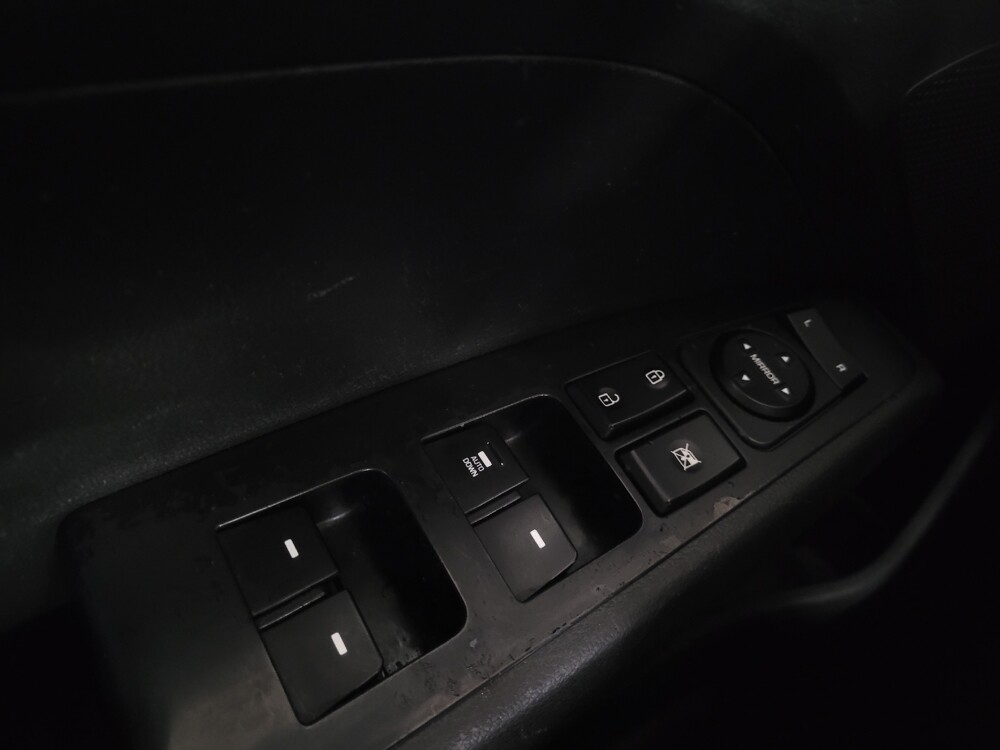 2019 Hyundai Elantra in Birmingham, AL 35215 - 18126666 27