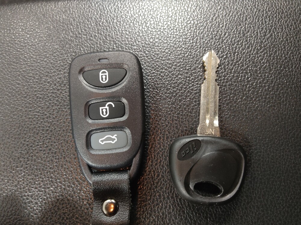 2019 Hyundai Elantra in Birmingham, AL 35215 - 18126666 32