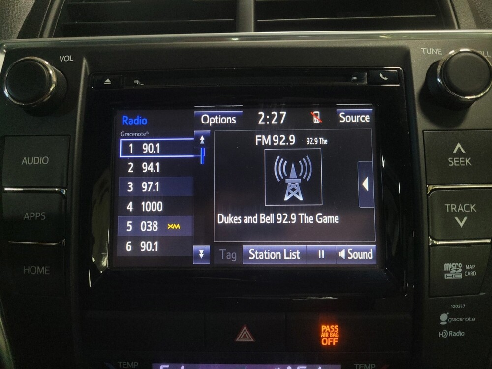 2015 Toyota Camry in Birmingham, AL 35215 - 18126672 25