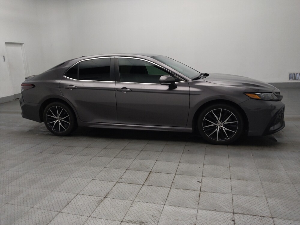 2022 Toyota Camry in Union City, GA 30291 - 18126683 11