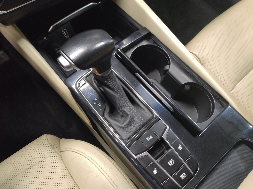 2019 Kia Cadenza in Fort Worth, TX 76116 - 18126691 26