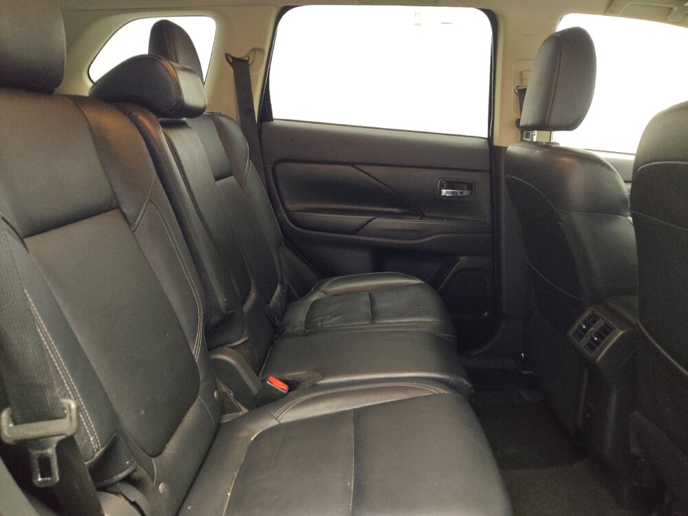 2020 Mitsubishi Outlander in Tulsa, OK 74145 - 18126695 19
