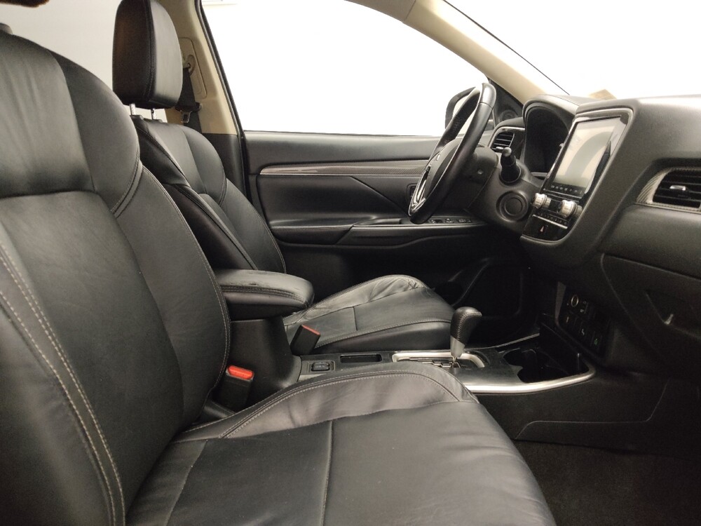 2020 Mitsubishi Outlander in Tulsa, OK 74145 - 18126695 21